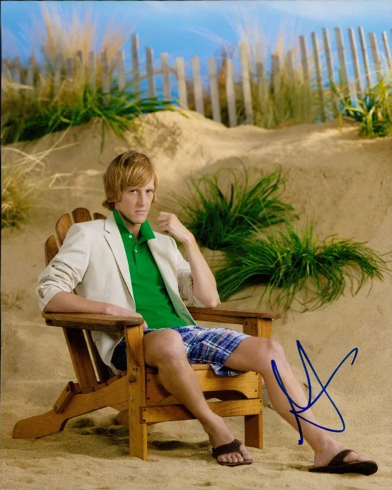 Gabriel  Mann autograph