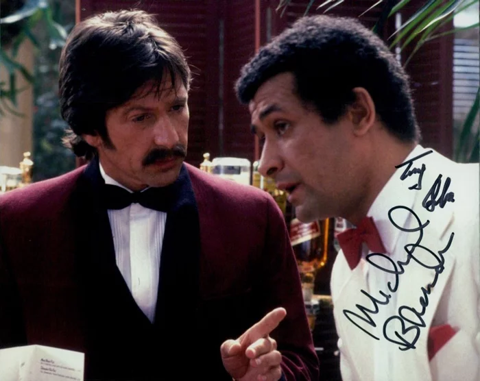 Dempsey & Makepeace autograph