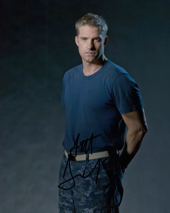 Scott Speedman autograph