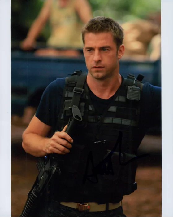 Scott Speedman autograph