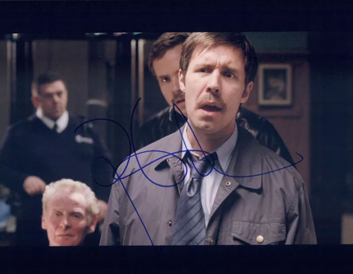 Paddy Considine autograph