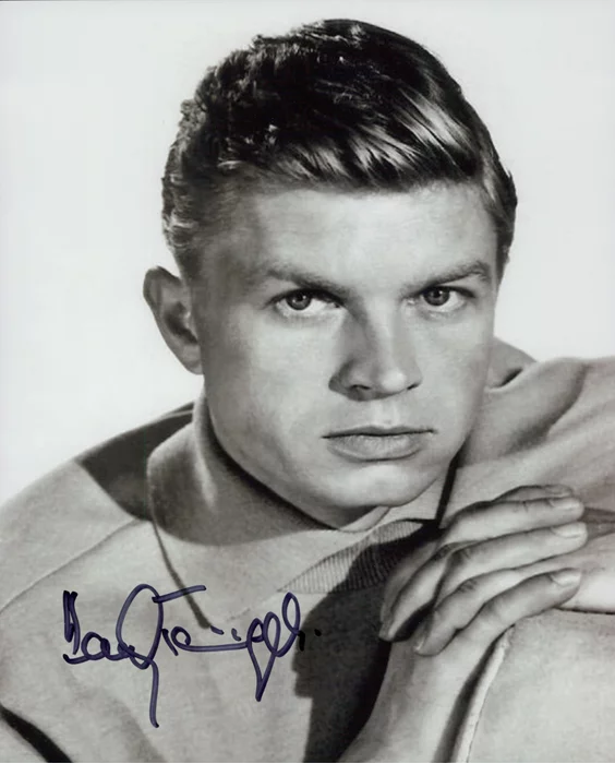 Hardy Kruger autograph
