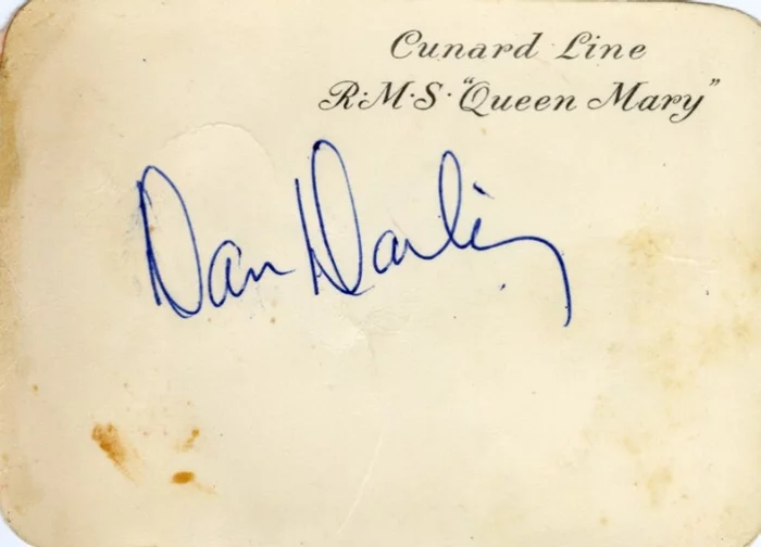 Dan Dailey autograph
