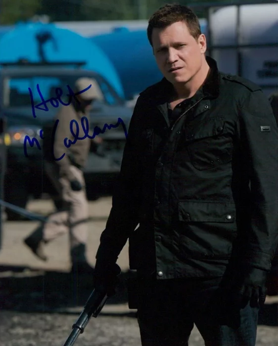 Holt McCallany autograph