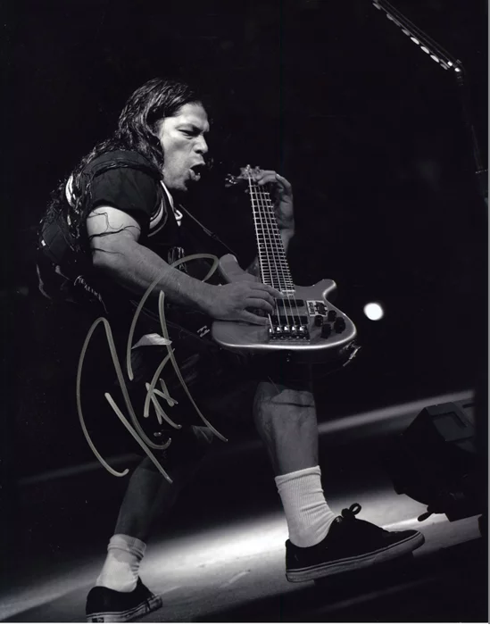 Robert Trujillo autograph