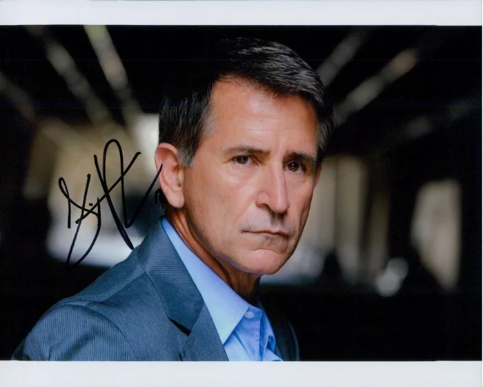 Anthony LaPaglia autograph