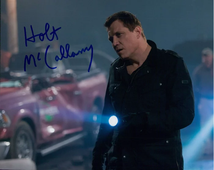 Holt McCallany autograph