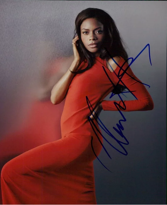 Naomie Harris autograph