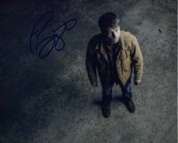Patrick Fugit autograph