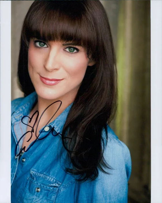 Calico Cooper autograph