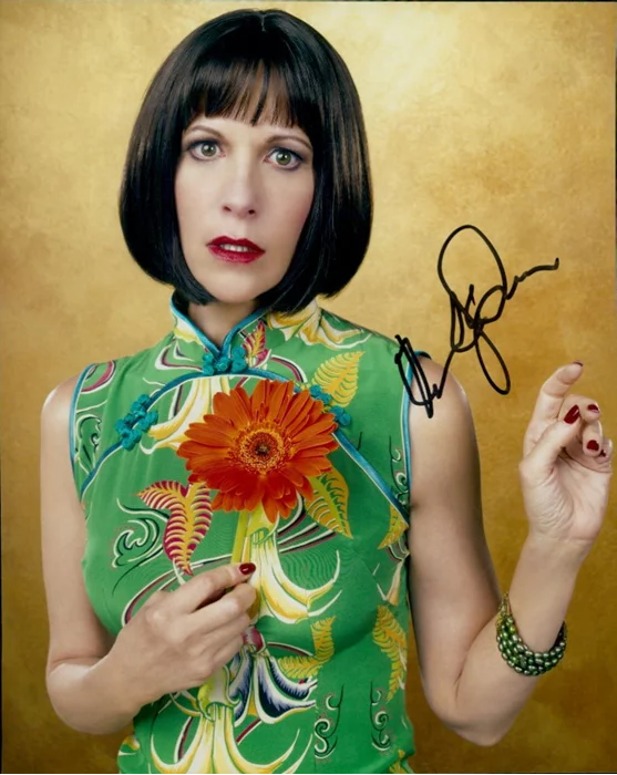 Ellen Greene autograph