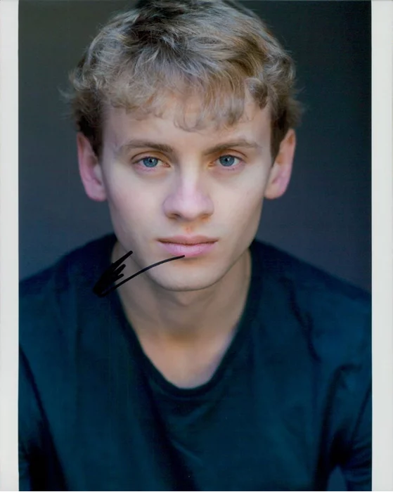 Bruce Langley autograph