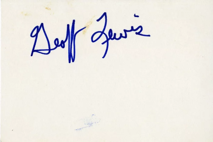 Geoffrey Lewis autograph