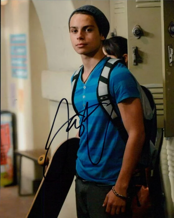 Jake T. Austin autograph