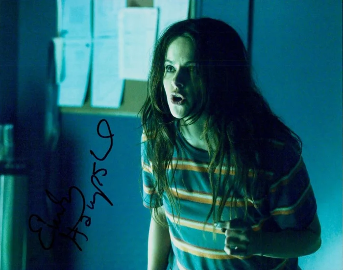 Emily Hampshire autograph
