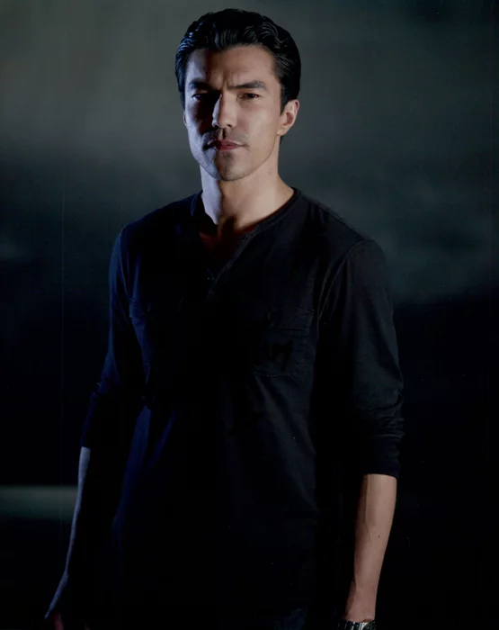 Ian Anthony Dale autograph