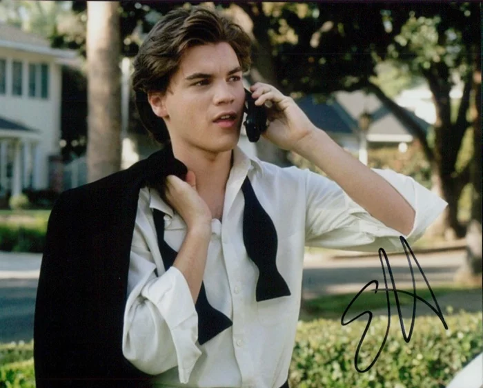 Emile Hirsch autograph