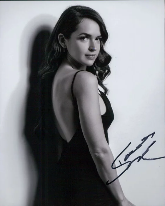 Tamara Duarte autograph