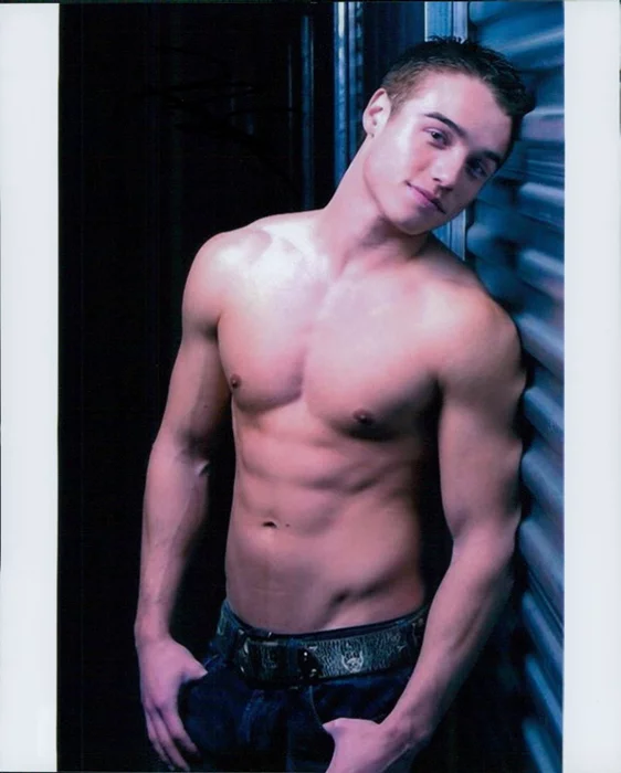 Brando Eaton autograph