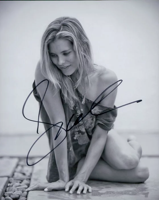 Susie Abromeit autograph