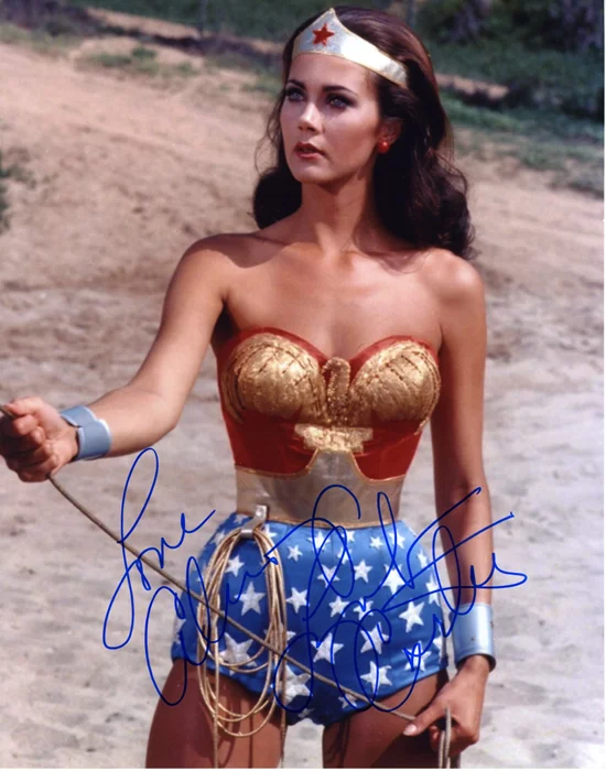 Lynda Carter autograph