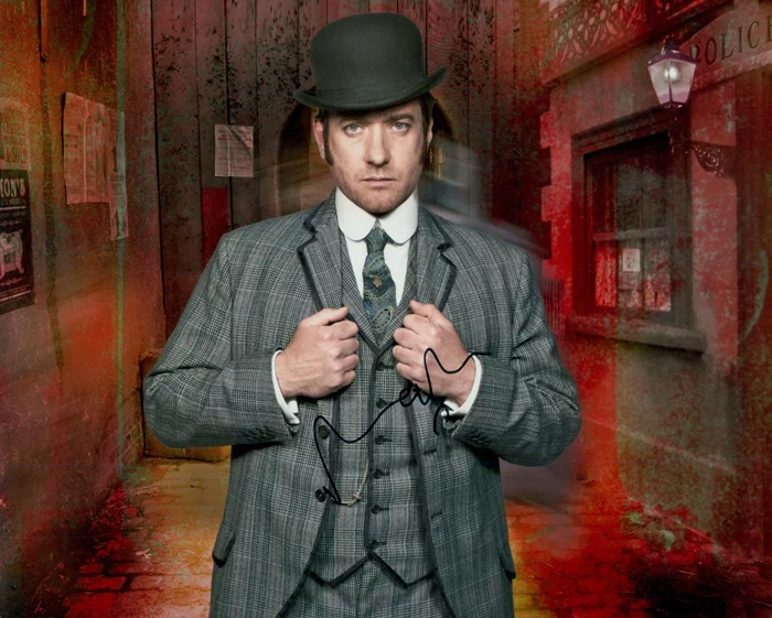 Matthew MacFadyen autograph