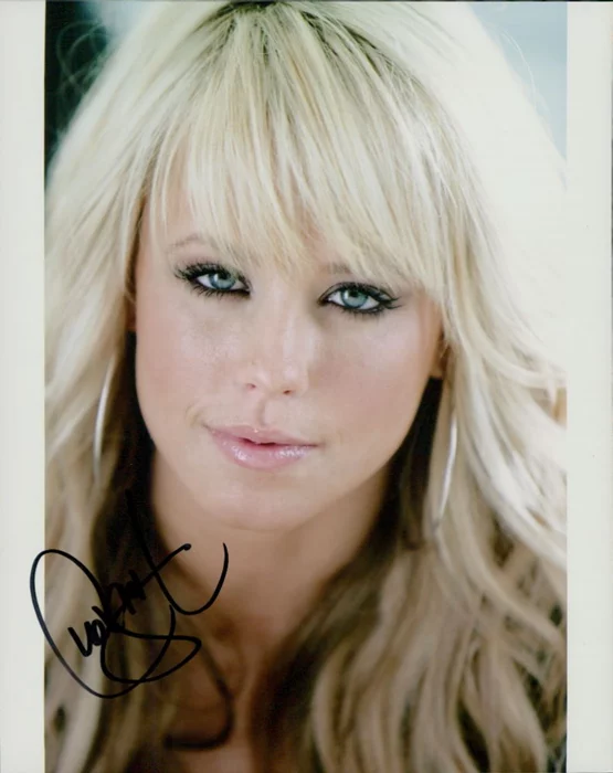 Chelsie Hightower autograph