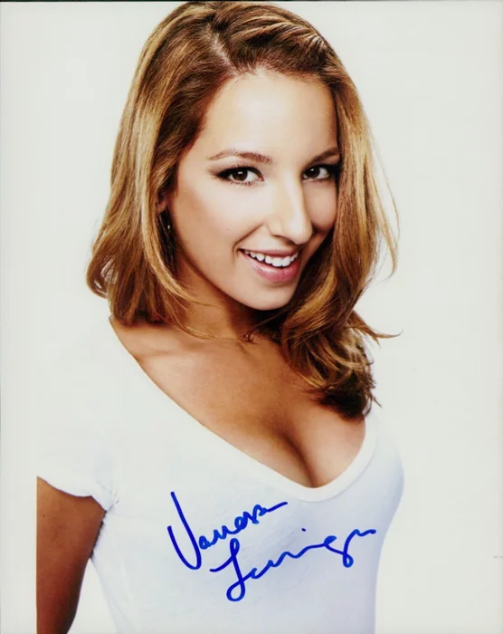Vanessa Lengies autograph