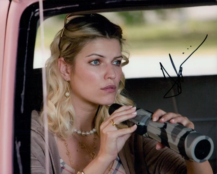 Ivana Milicevic autograph
