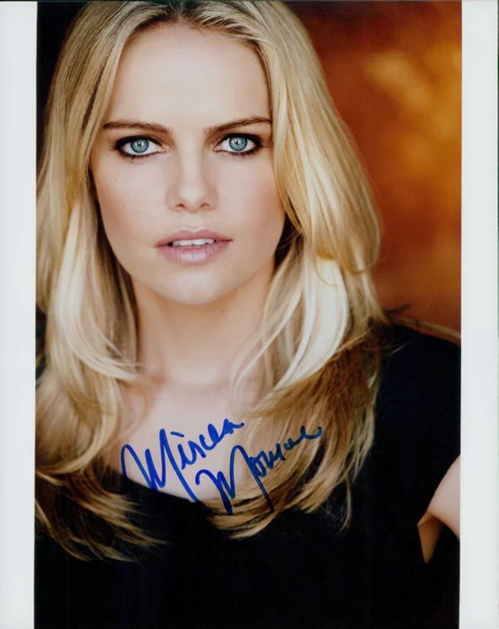Mircea Monroe autograph