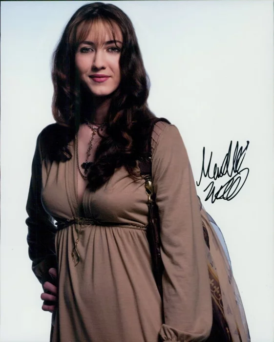 Madeline Zima autograph