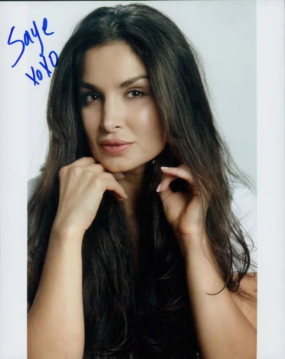 Saye Yabandeh autograph