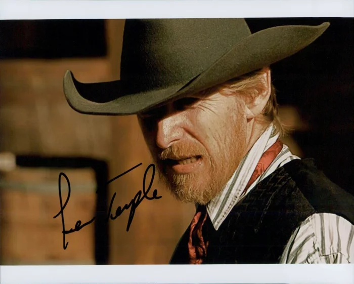 Lew Temple autograph