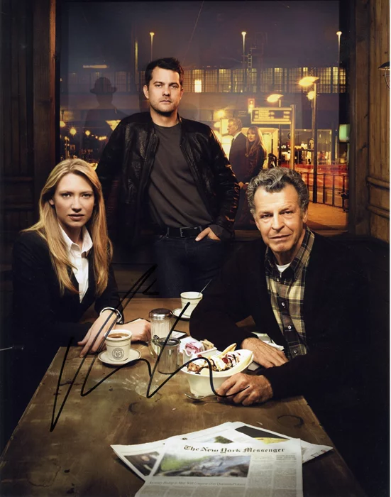 Anna Torv autograph