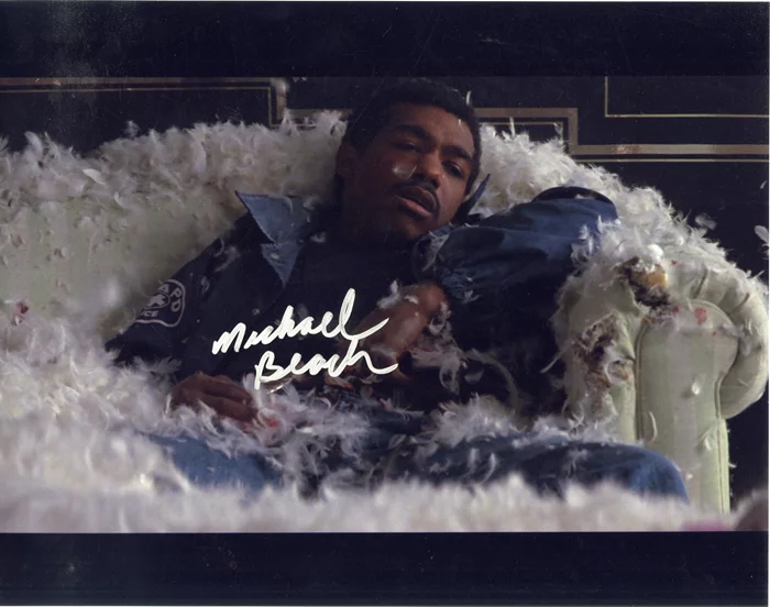 Michael Beach autograph