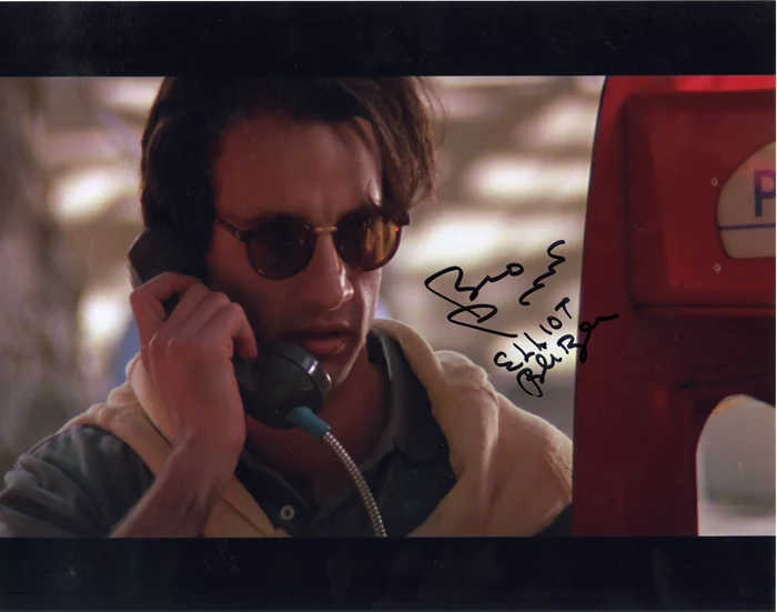Bronson Pinchot autograph