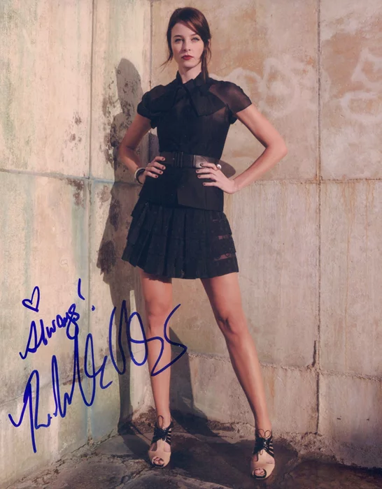 Rachel Nichols autograph