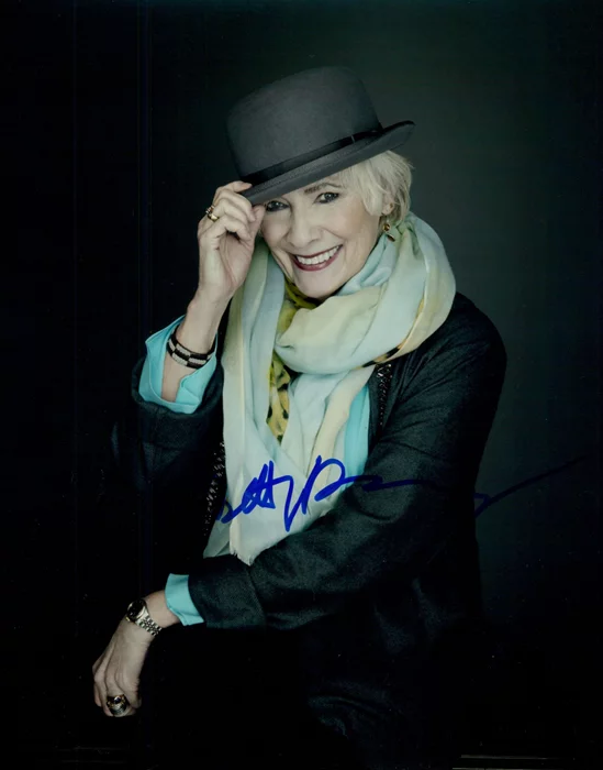 Betty Buckley autograph