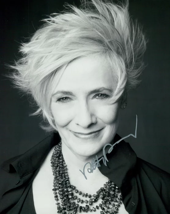 Betty Buckley autograph