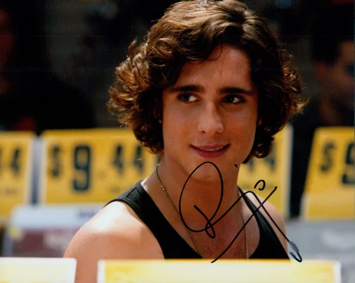 Diego Boneta autograph