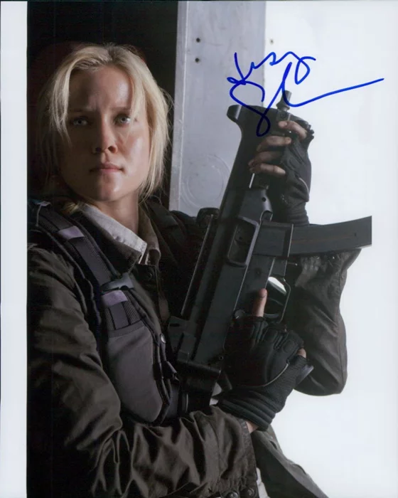 Jessy  Schram autograph
