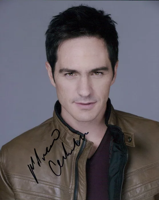 Mauricio Ochmann autograph