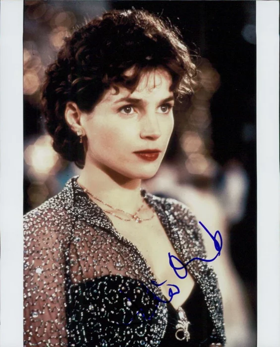 Julia Ormond autograph