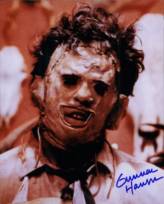 Gunnar Hansen autograph