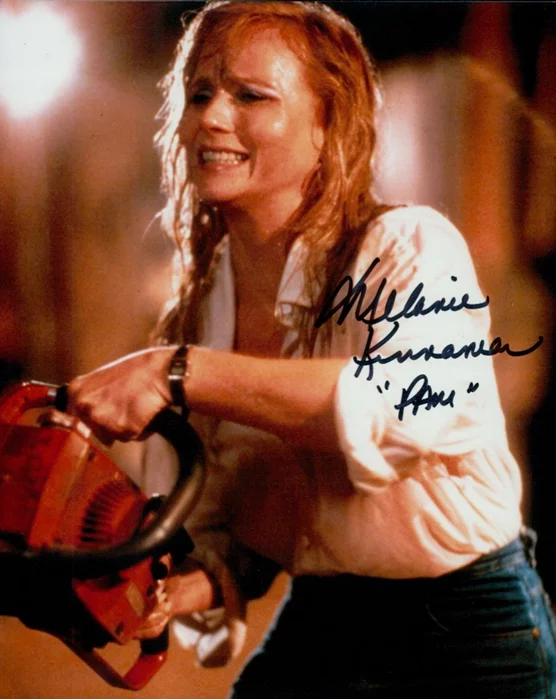 Melanie Kinnaman autograph