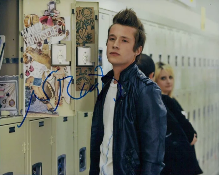 Nick Roux autograph