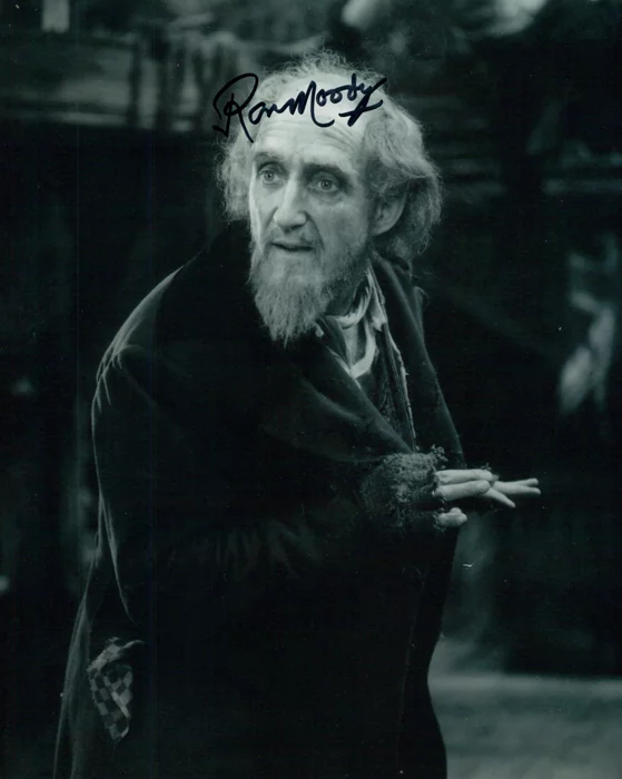 Ron Moody autograph