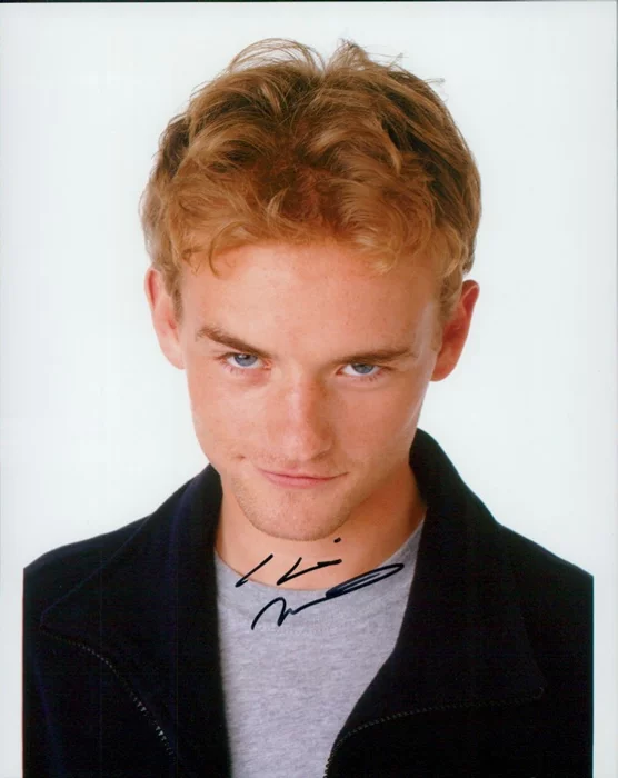 Christopher Masterson autograph