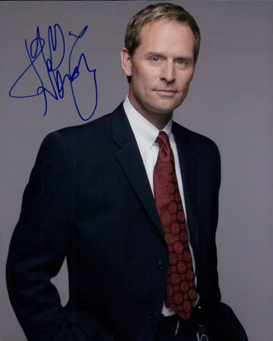 Jeffrey Nordling autograph