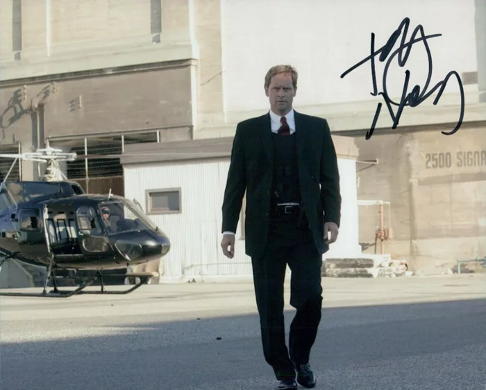 Jeffrey Nordling autograph